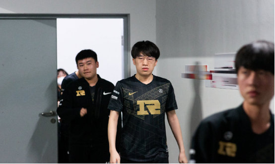 自主研发技 自主研发技