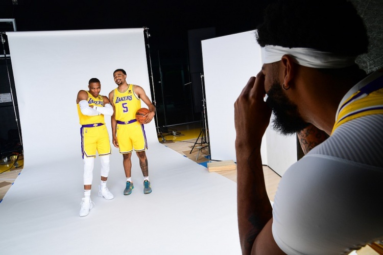 由俱乐部做 由俱乐部做