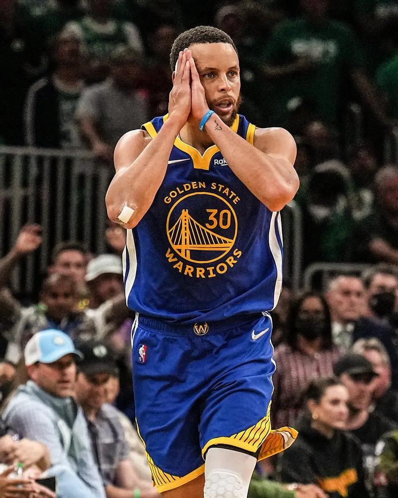 舞台拉开 舞台拉开