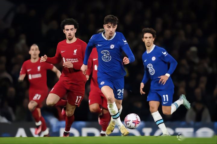 伸配合内场 伸配合内场