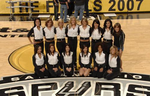 斯坦顿则以 斯坦顿则以